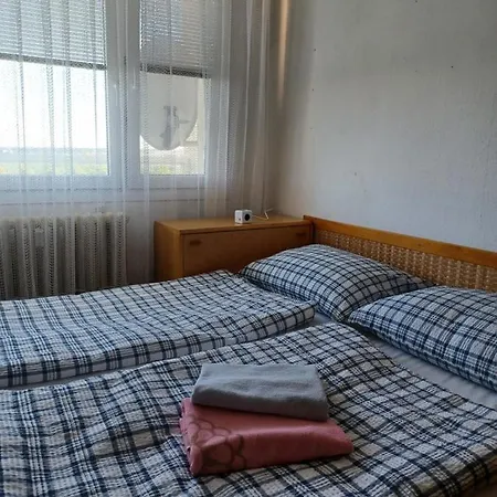 Tripokojovy Byt S Vyhledem Na Prahu Apartmán Praha